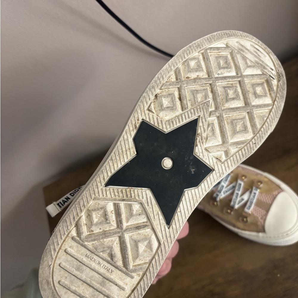 Dior Pink Knit High-Top Sneakers with Logo Ribbon Laces - Picture 3 of 9